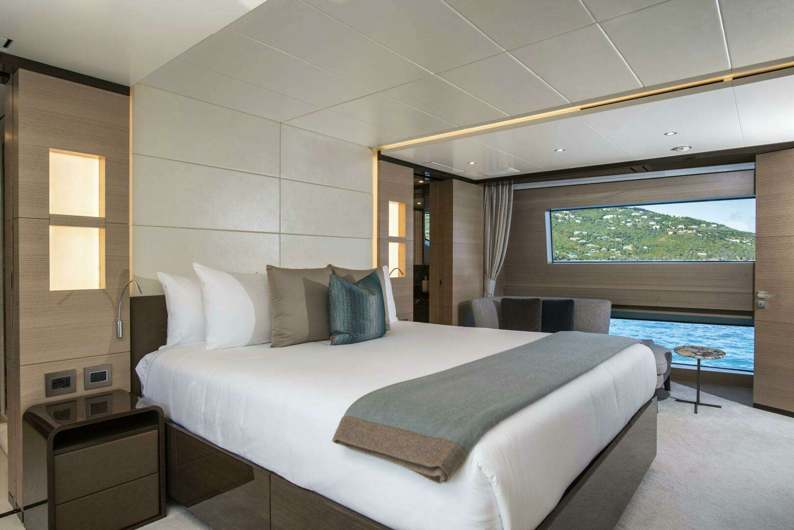 2018 Benetti Benetti Classic Supreme 132 - Image 17