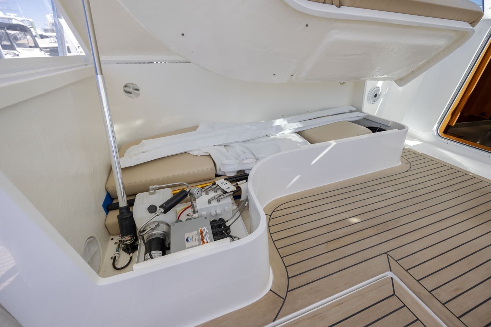 2019 Albemarle 410 Express Fisherman - Image 94