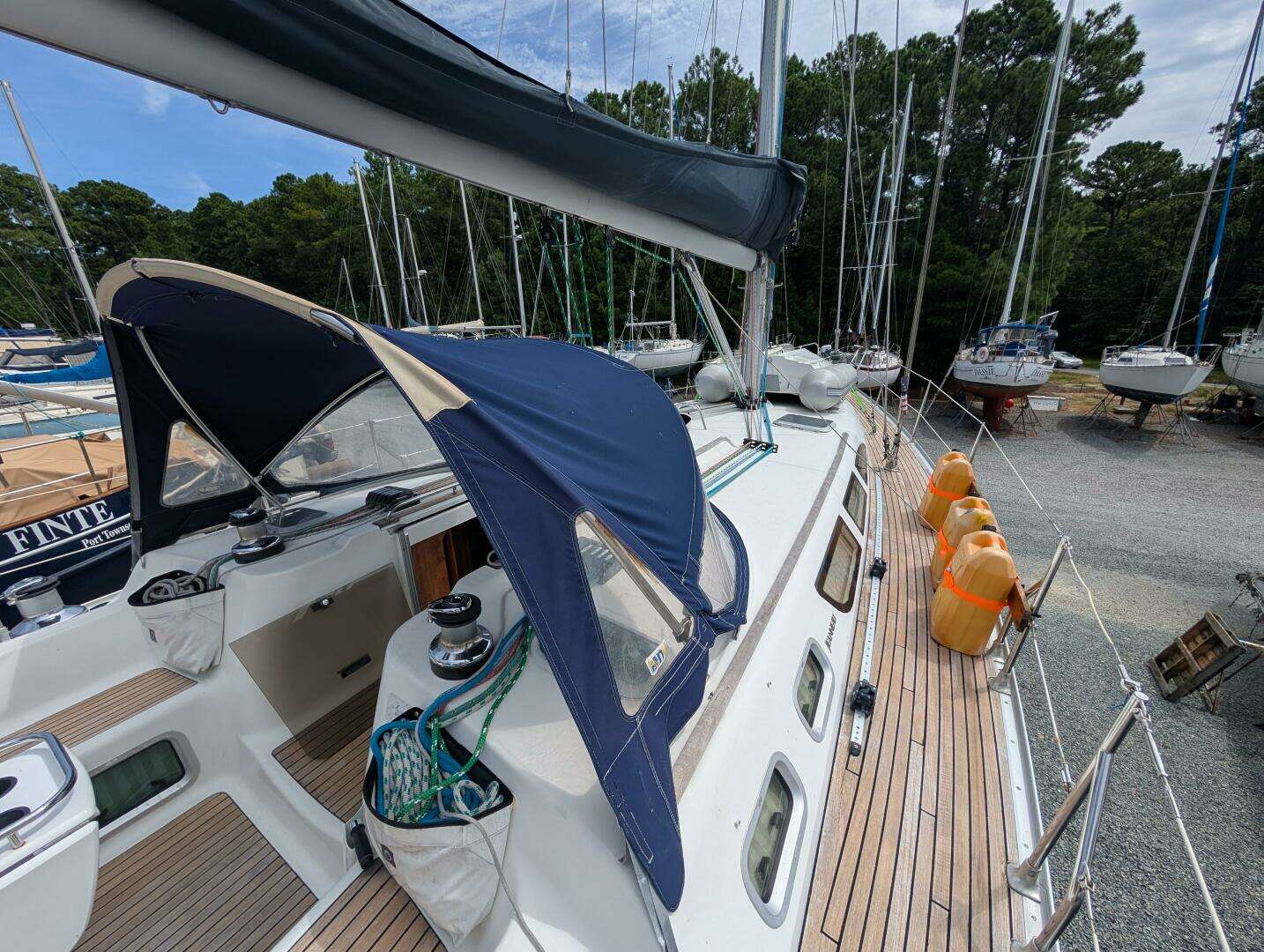 2001 Jeanneau 43 Sun Odyssey - Image 10
