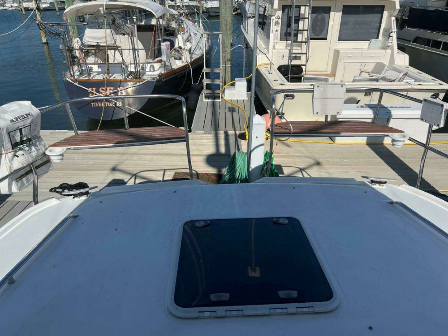 2001 Hunter 420 Passage - Image 6