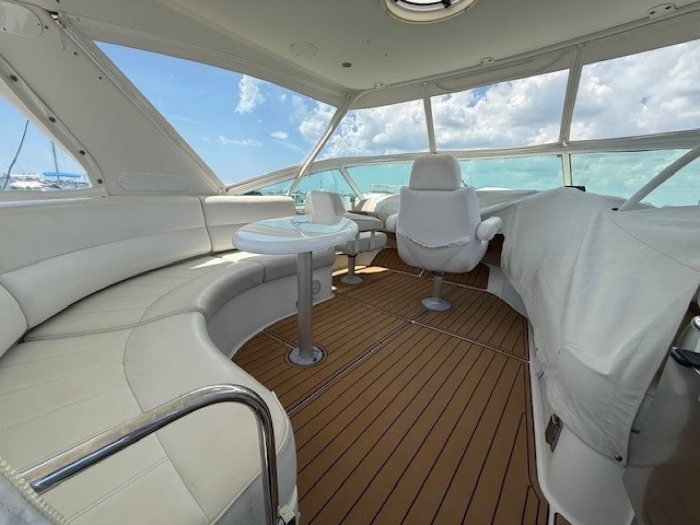 2005 Carver 46 Voyager - Image 27