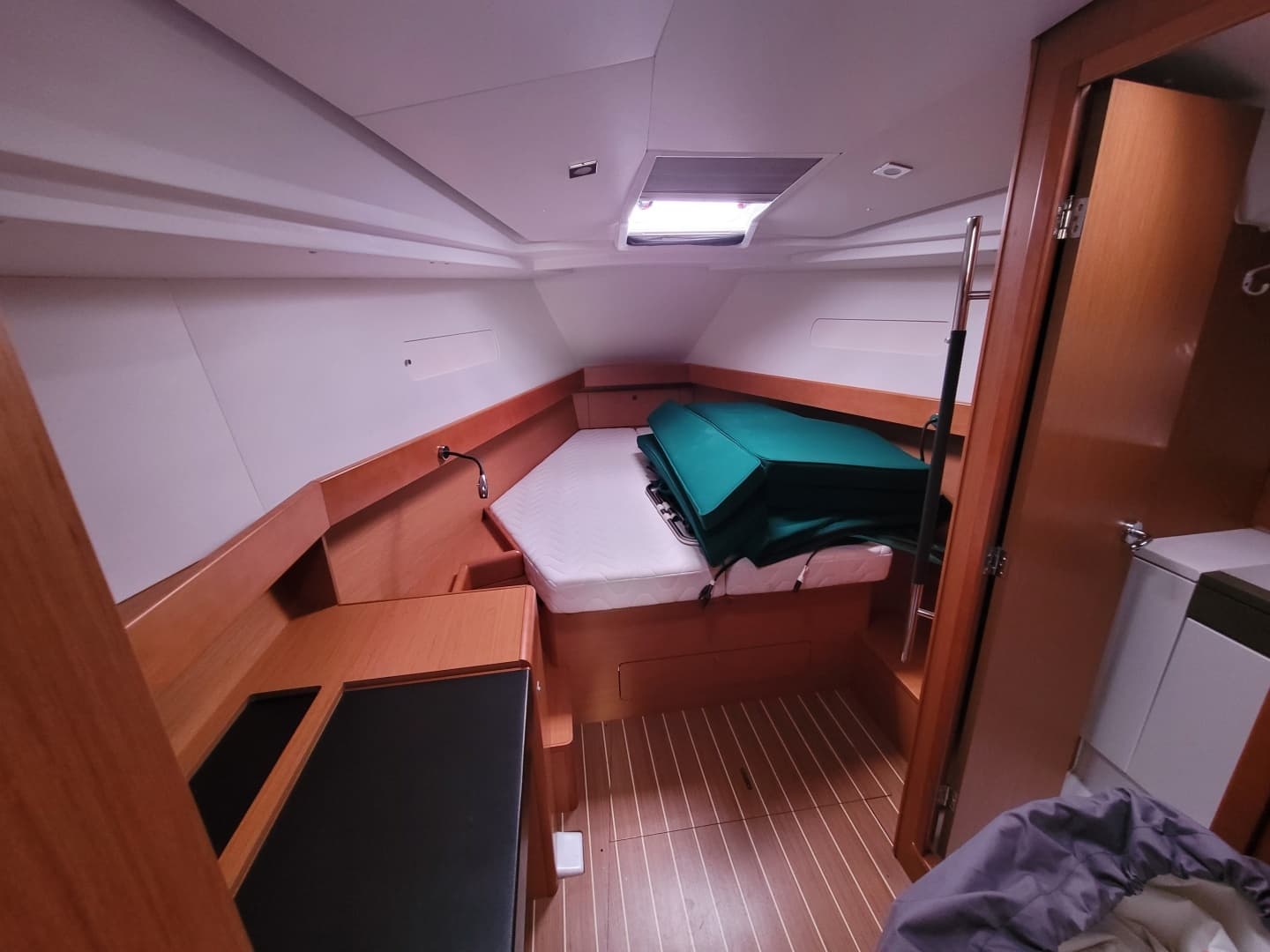 2017 Jeanneau Sun Odyssey 44 DS - Image 37