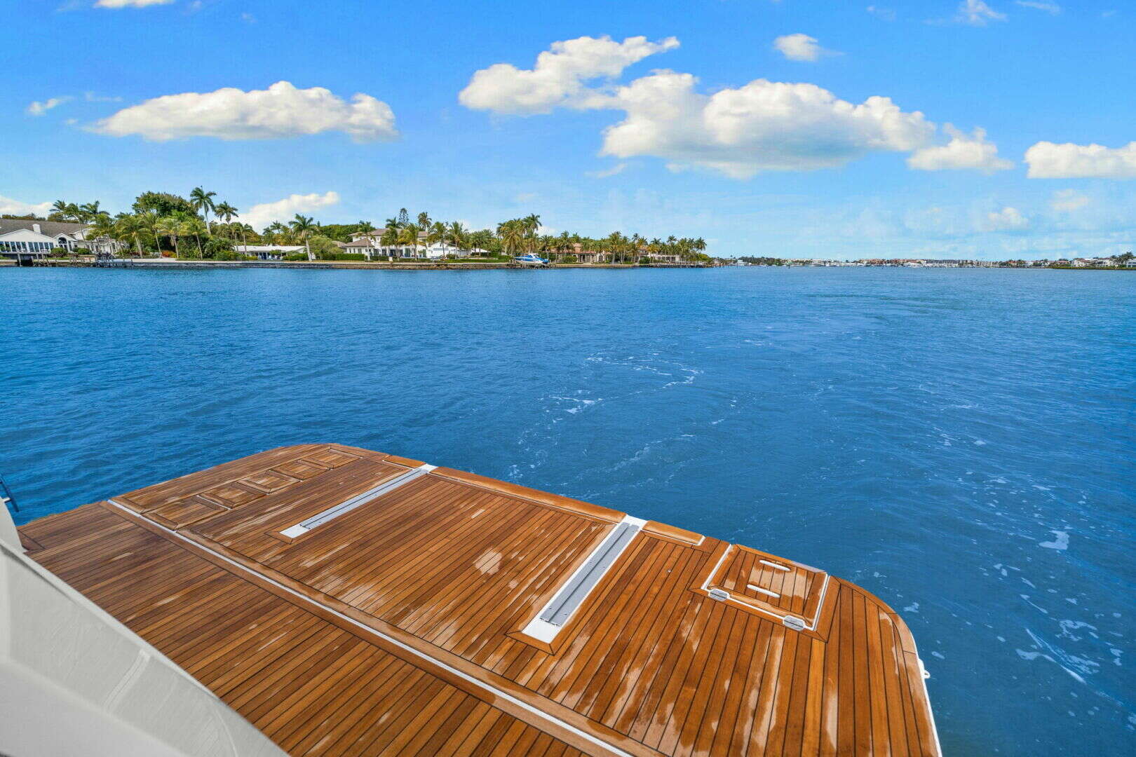 2026 Cruisers Yachts 57 FLY - Image 41
