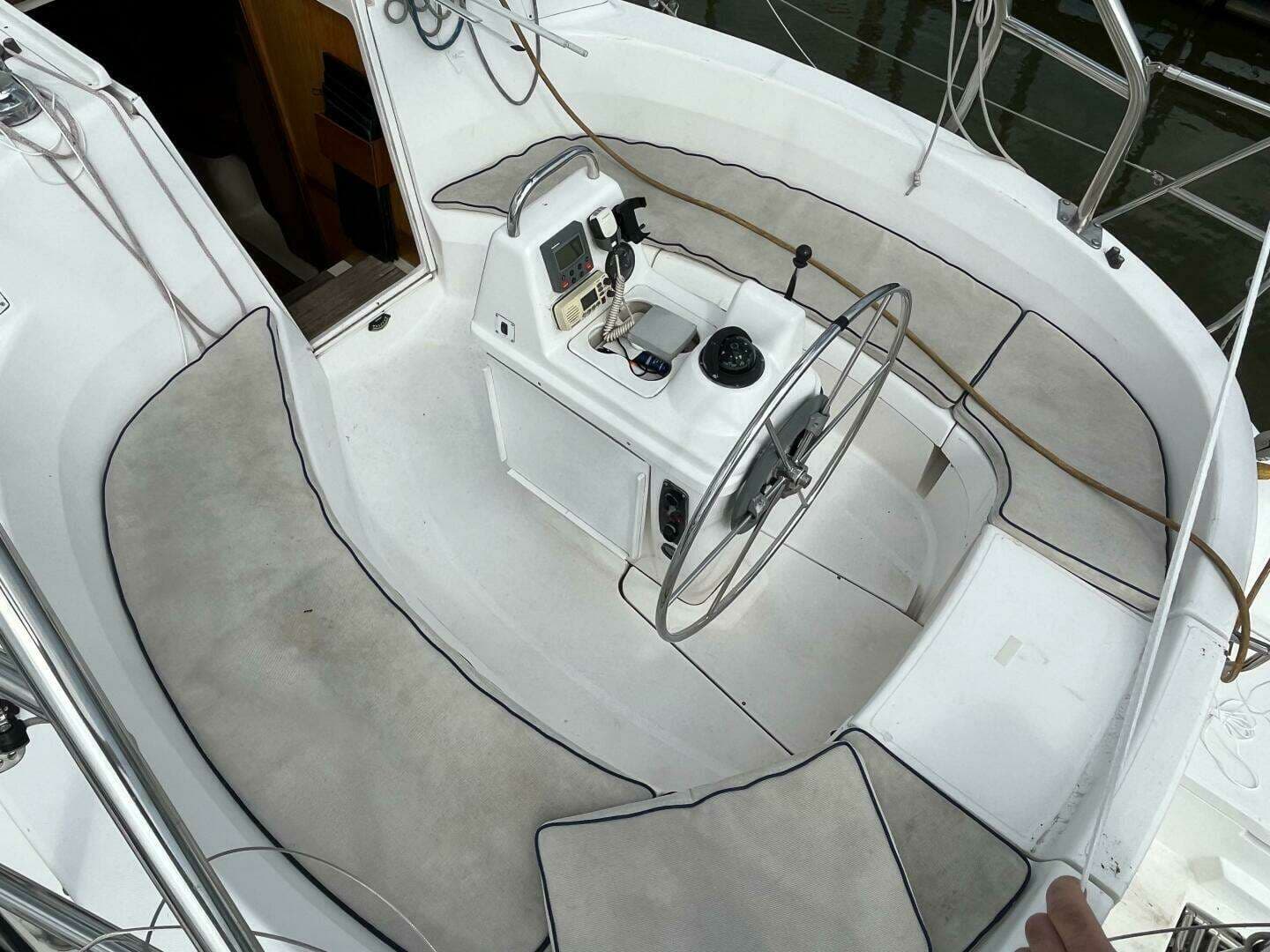 2000 Hunter 340 - Image 14