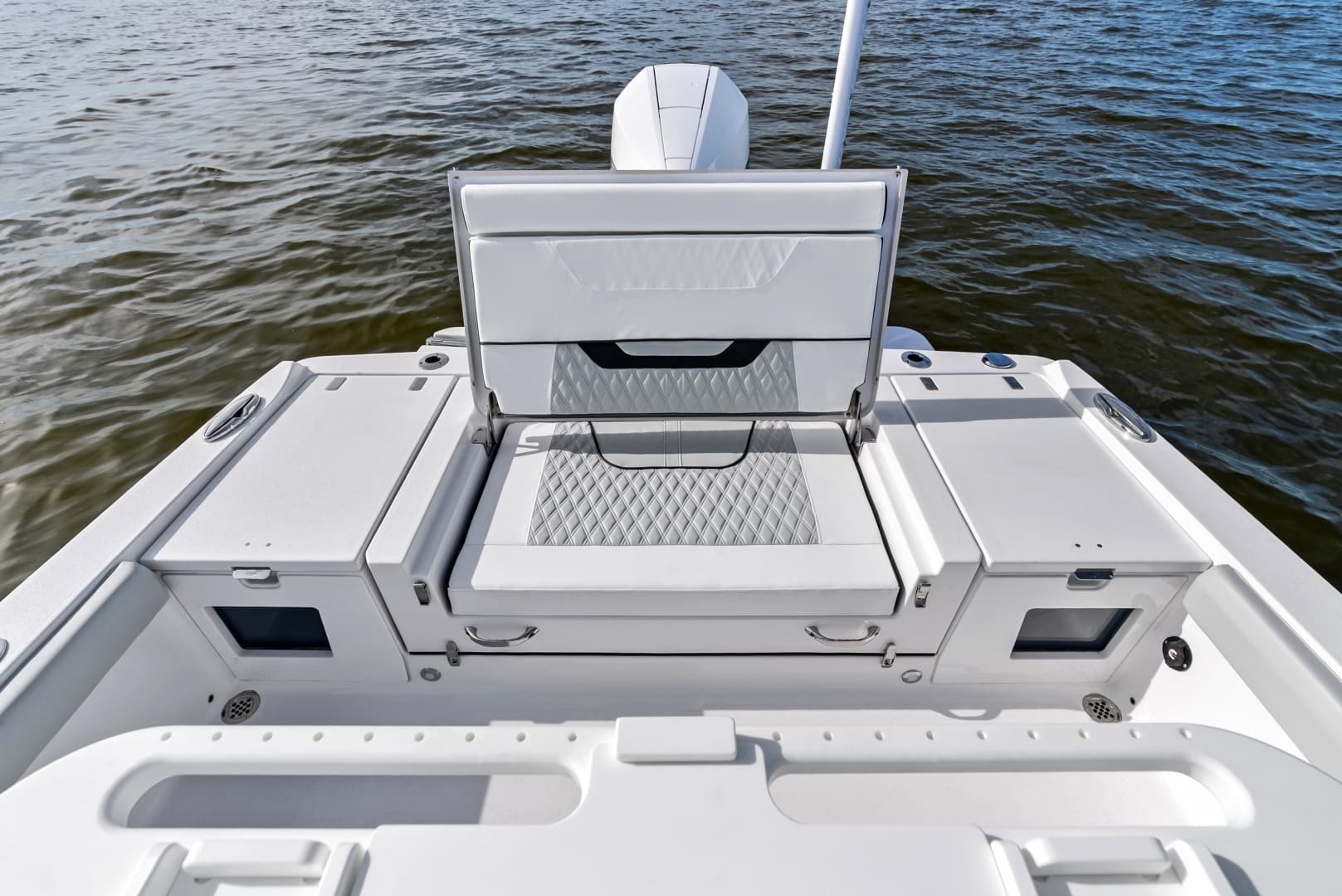 2027 Blackfin 242 HB - Image 5