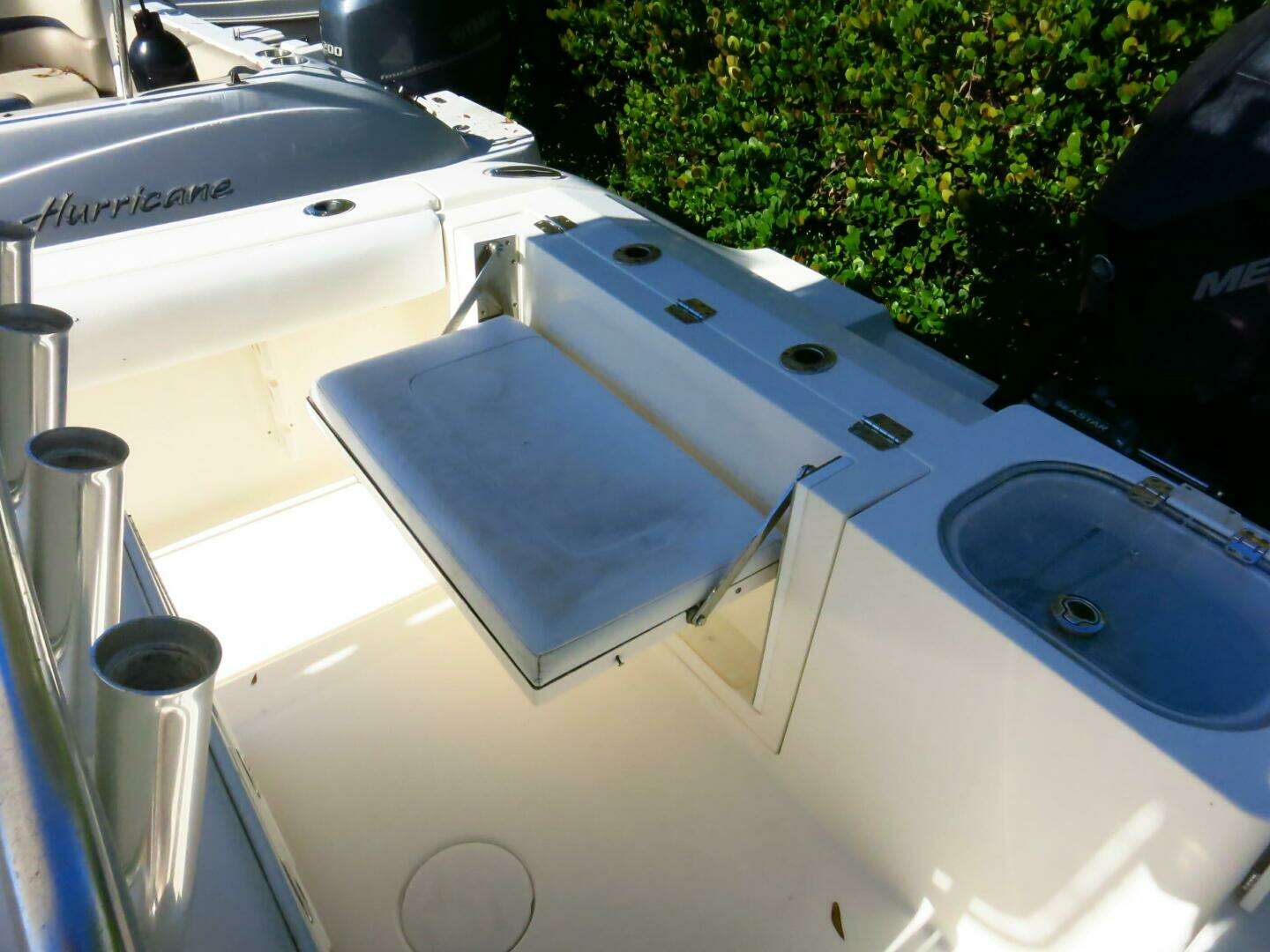 2020 Cobia 237 CC - Image 7