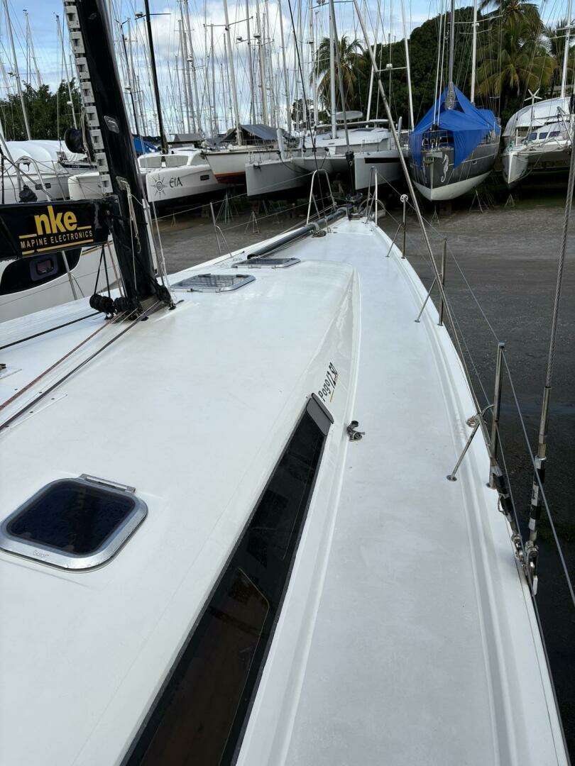 2012 Pogo 12.50 - Image 13