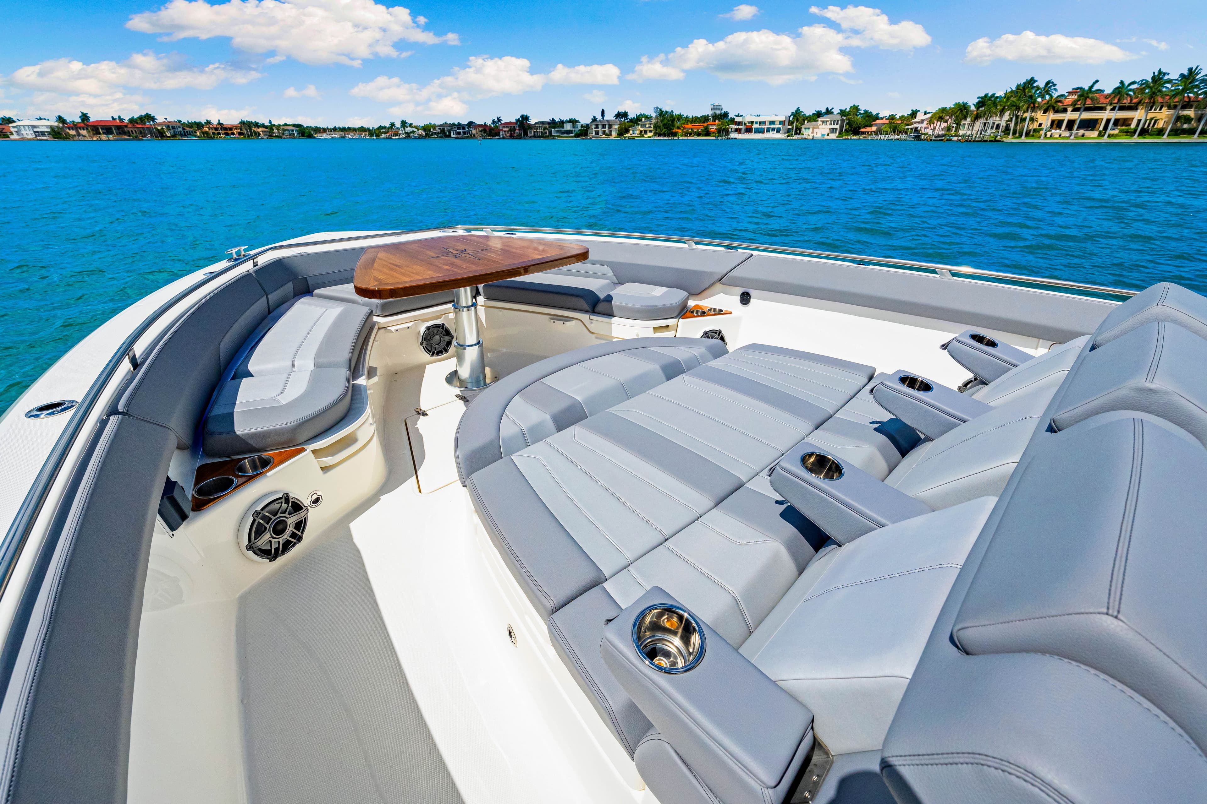 2025 Boston Whaler 420 Outrage - 21