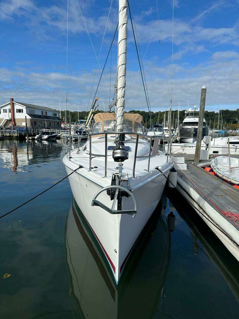 2005 Hunter 38 - Image 2