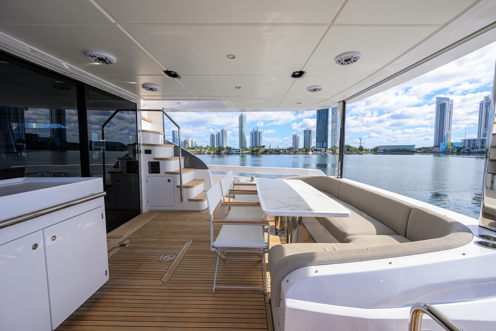 2024 Azimut Fly 78 - Image 4