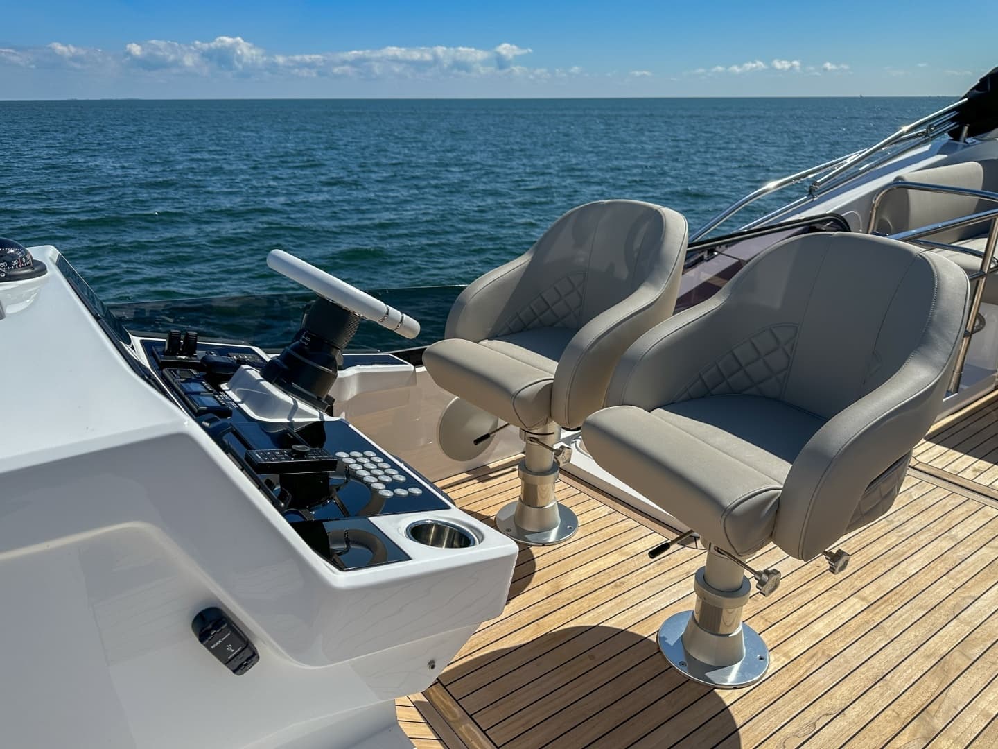 2024 Sunseeker 55 Manhattan - Image 30