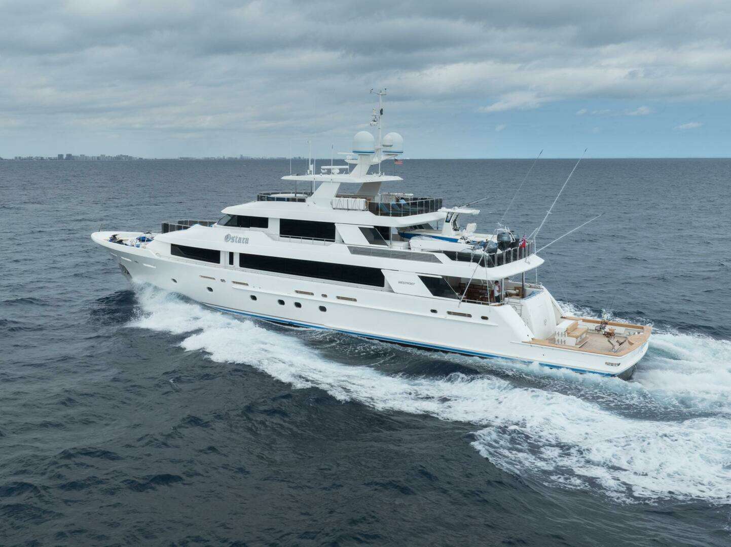 2010 Westport Superyacht - Image 11
