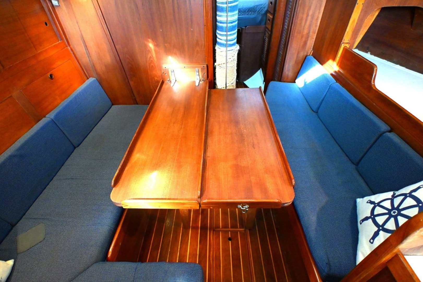 1980 Tartan 37 - Image 45