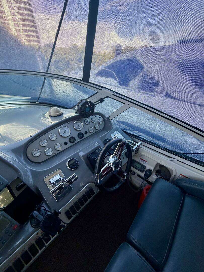 2007 Cruisers Yachts 370 Express - Image 19