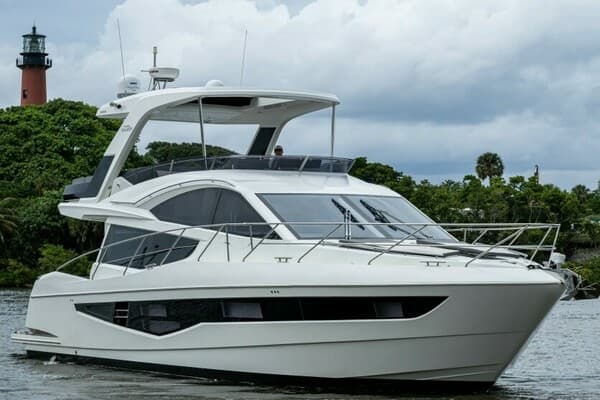 2020 Galeon 550 Fly