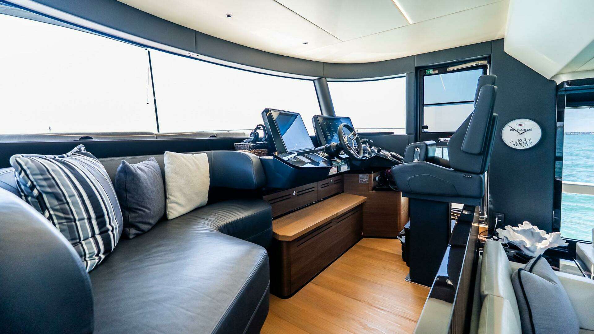 2022 Absolute 64 Navetta - Image 76