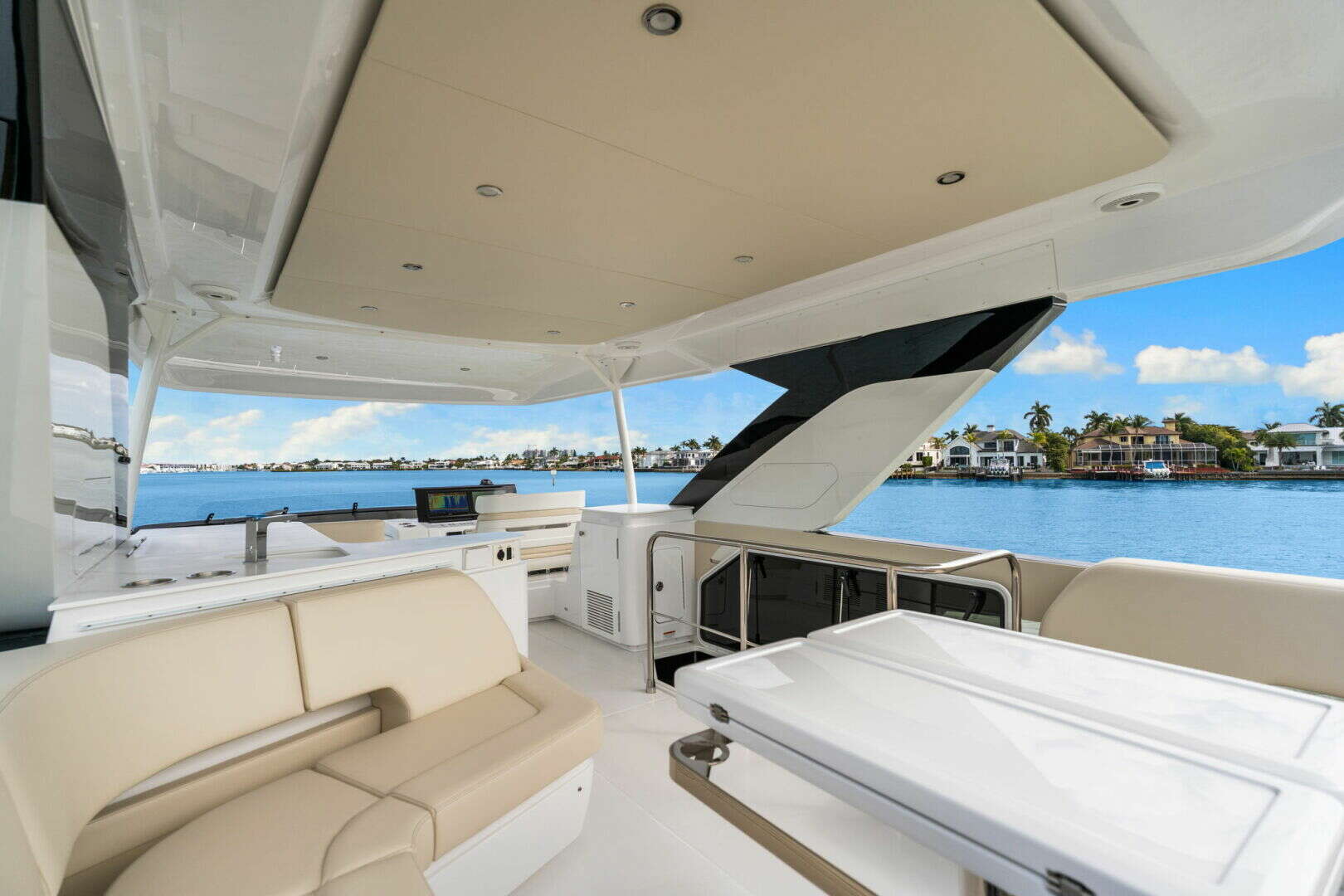 2026 Cruisers Yachts 57 FLY - Image 55
