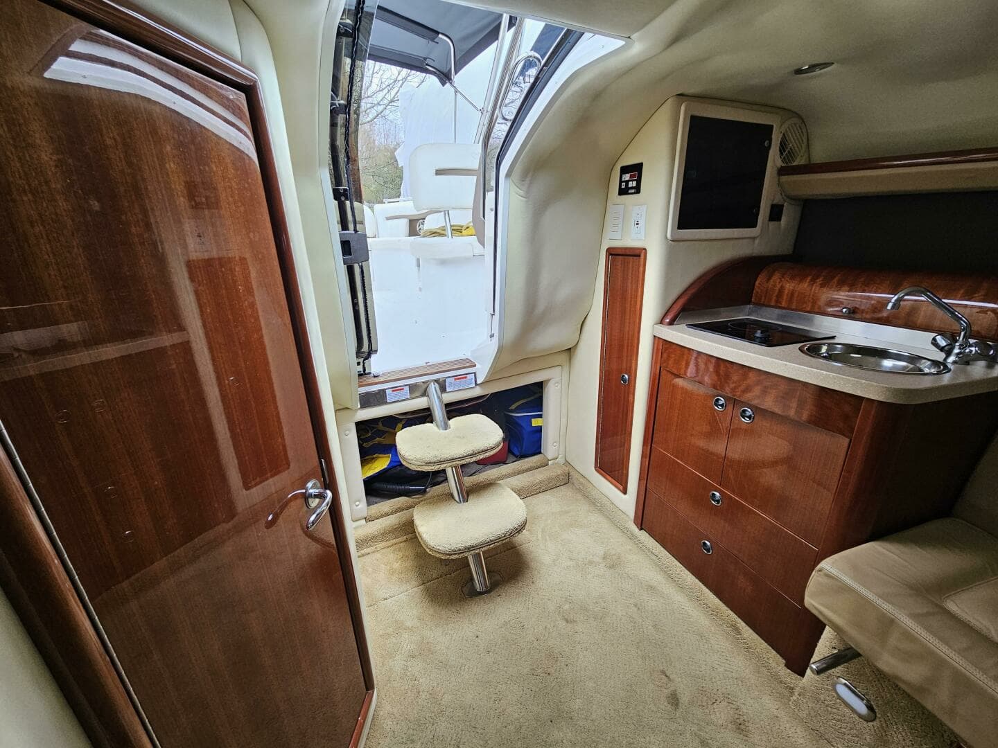 2007 Cobalt 323 - Image 18