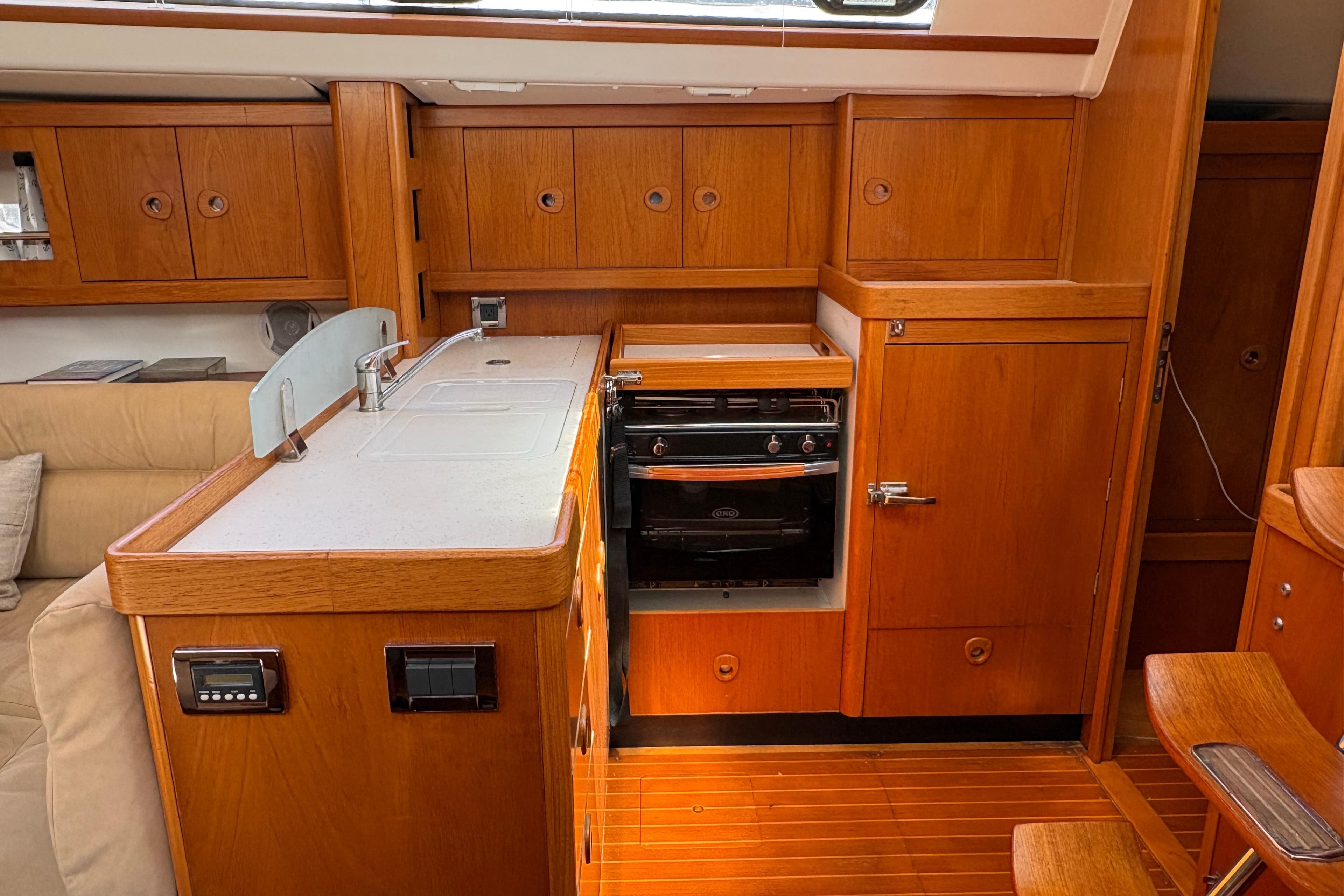 2008 Wauquiez Centurion 40s galley