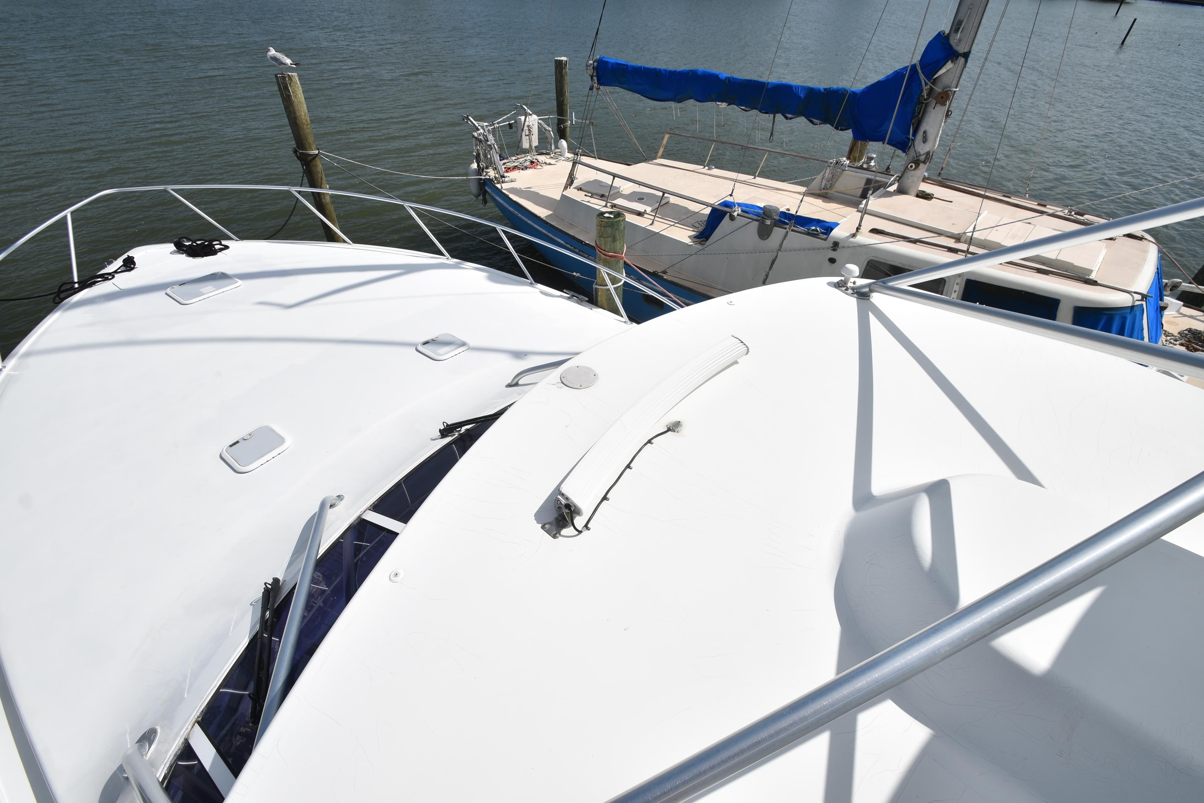 2003 Viking 45 Express - 42