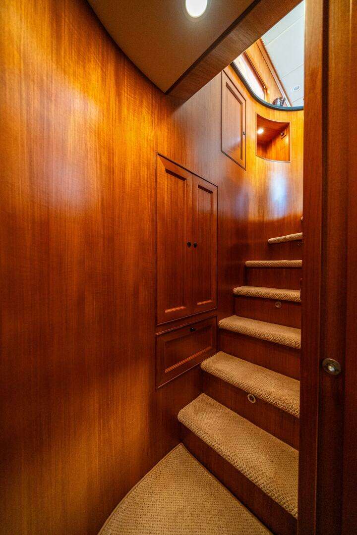 2006 Offshore Yachts 72 Pilothouse - Image 38