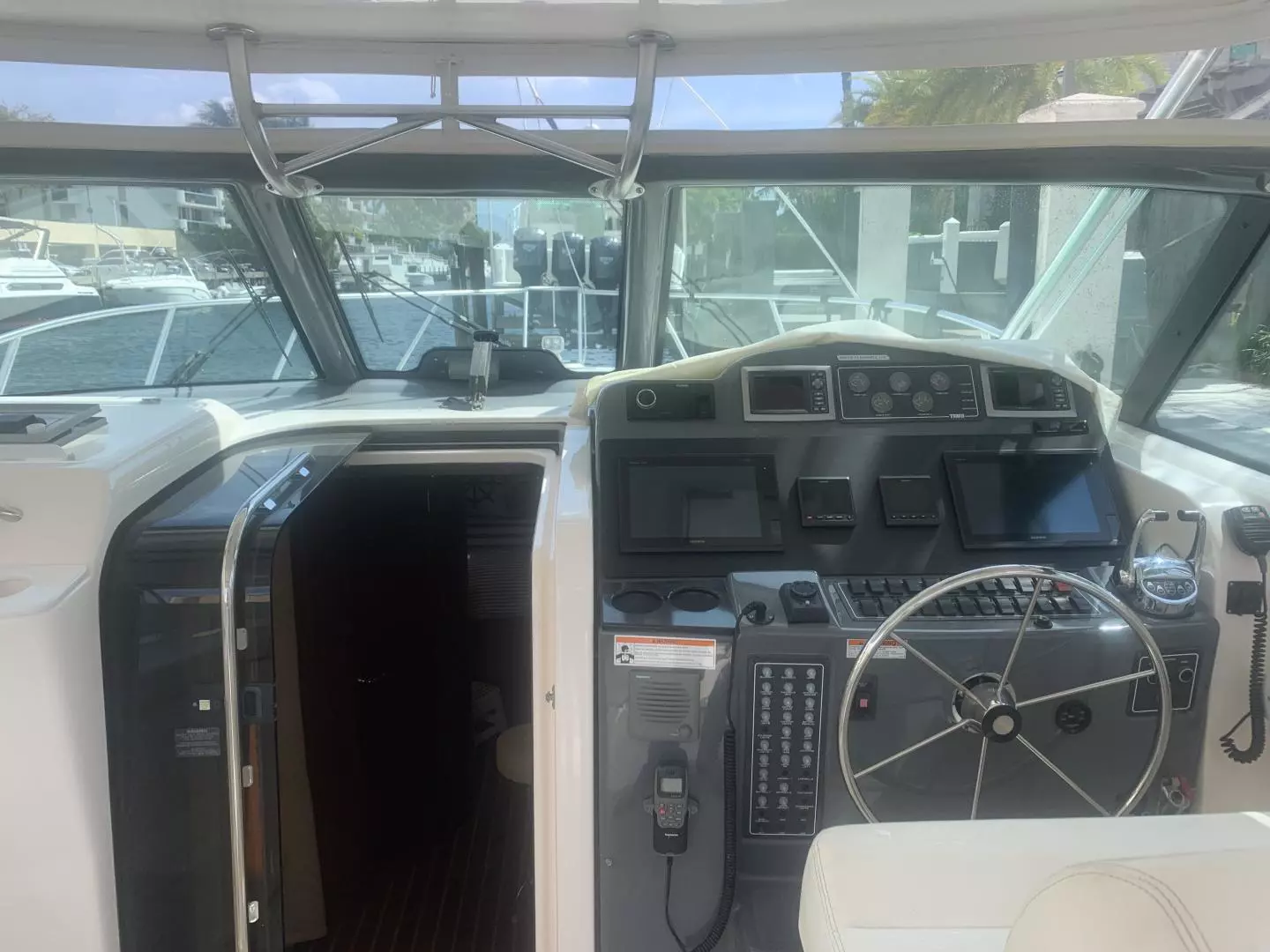 2008 Tiara Yachts 3800 Open - Image 12