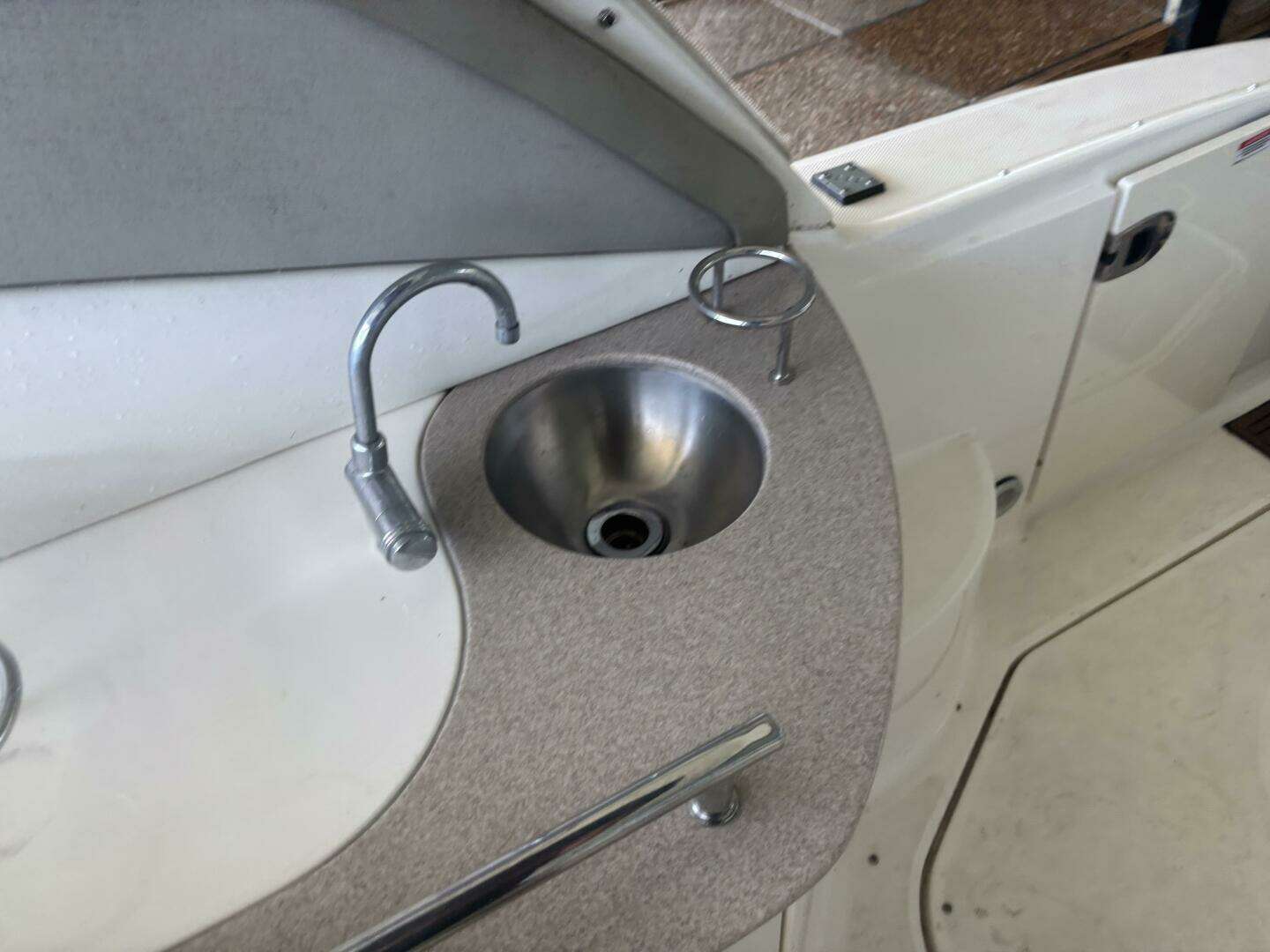 2008 Sea Ray 290 Sundancer - Image 43