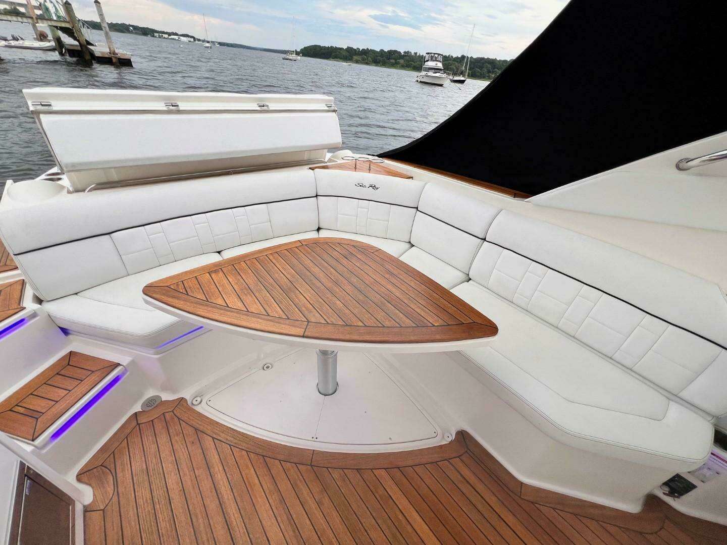 2014 Sea Ray SLX 350 - Image 7