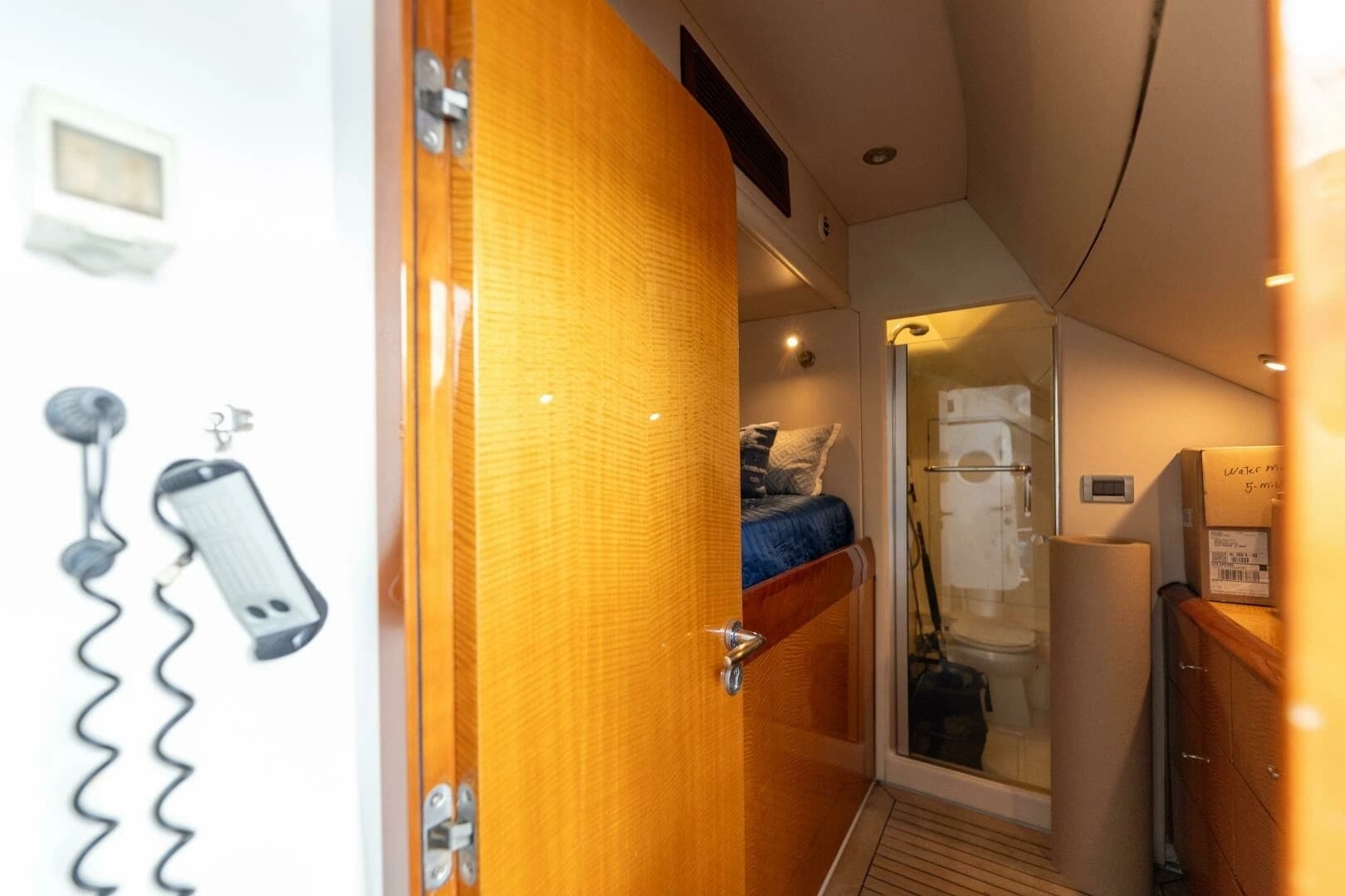 2007 Lazzara Yachts 74 Motor Yacht - Image 107