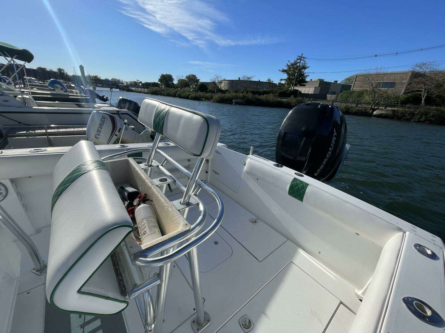 2001 Contender 23 Open - Image 16