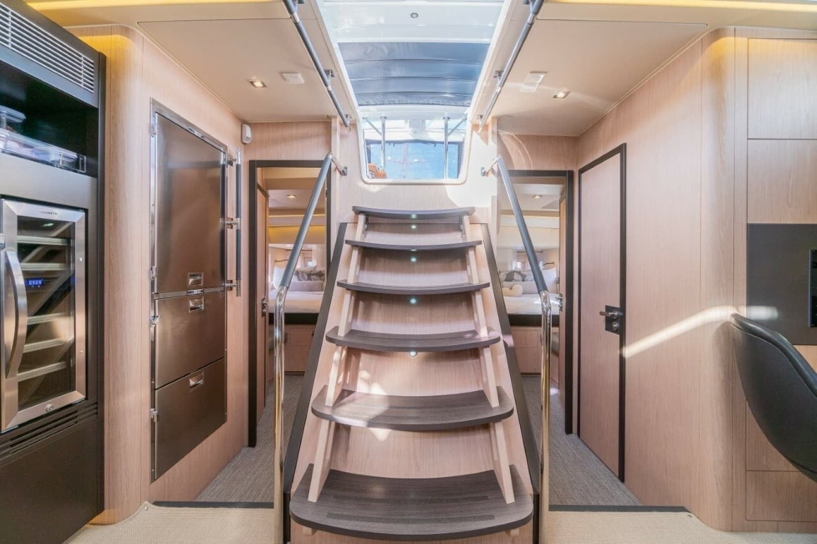 2020 Beneteau Oceanis Yacht 62 - Image 24
