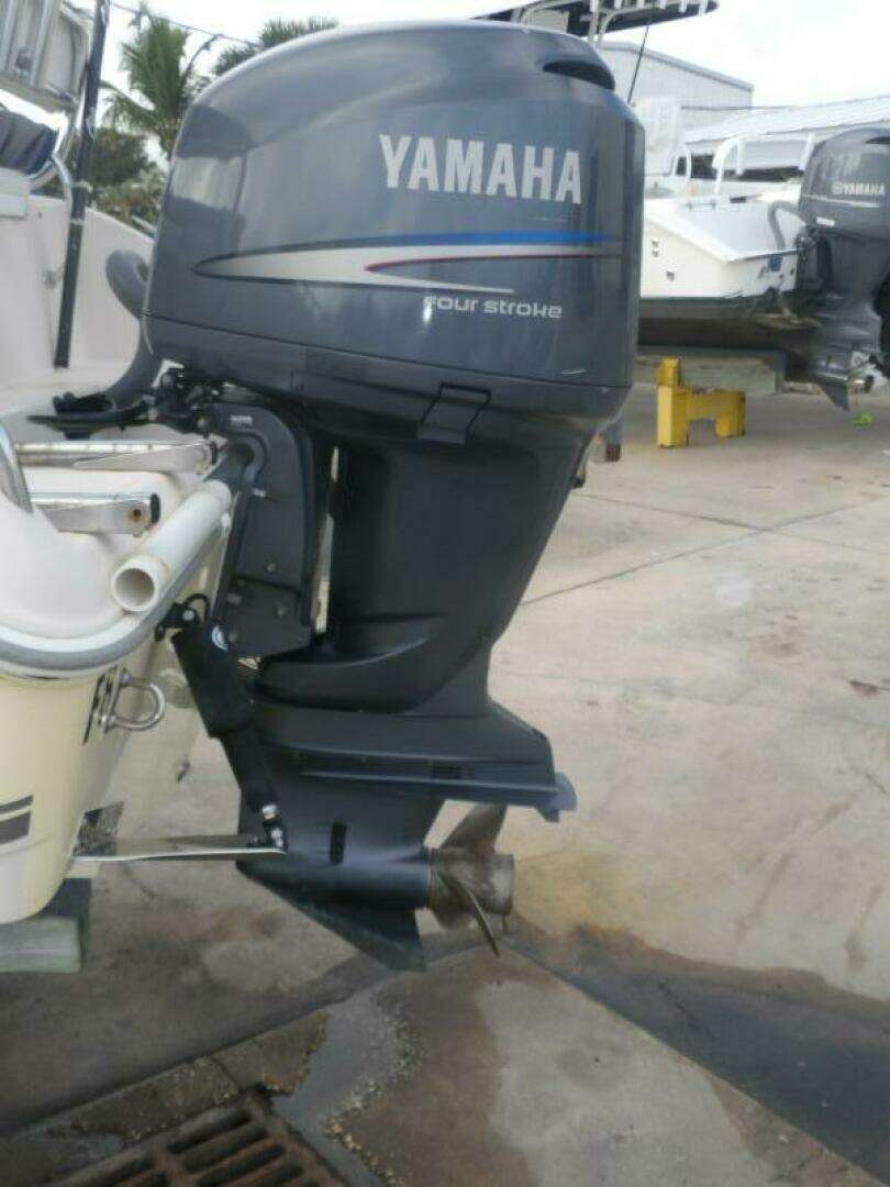 2006 Cobia 210 CC - Image 6