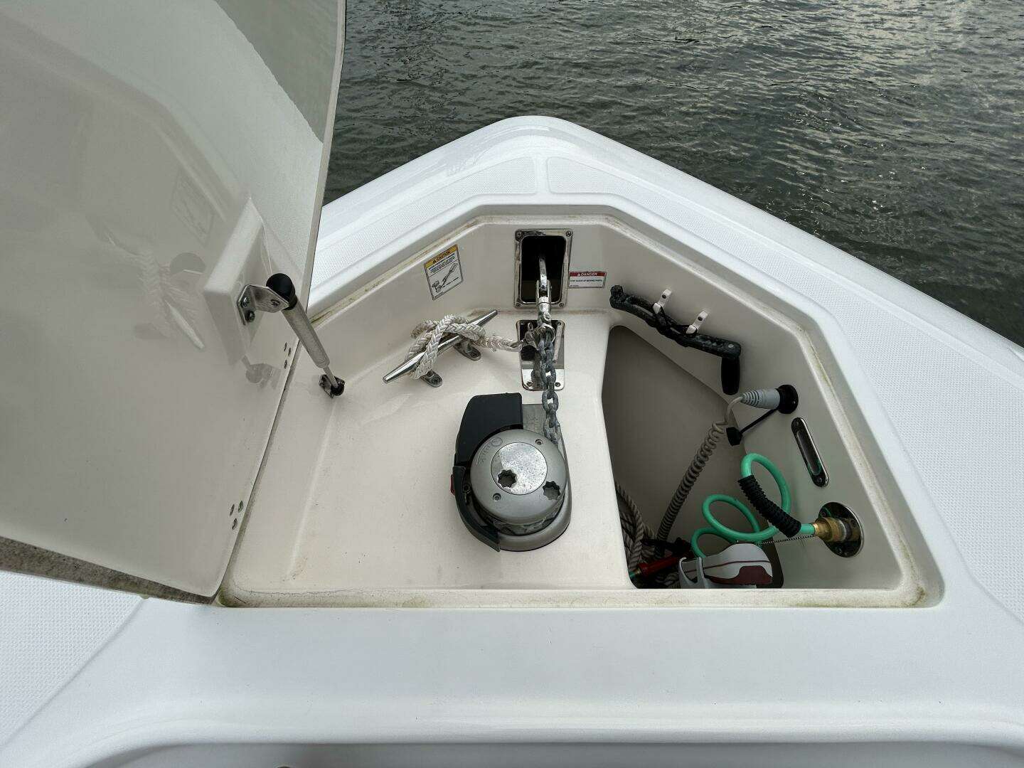 2017 Boston Whaler 370 Outrage - Image 18