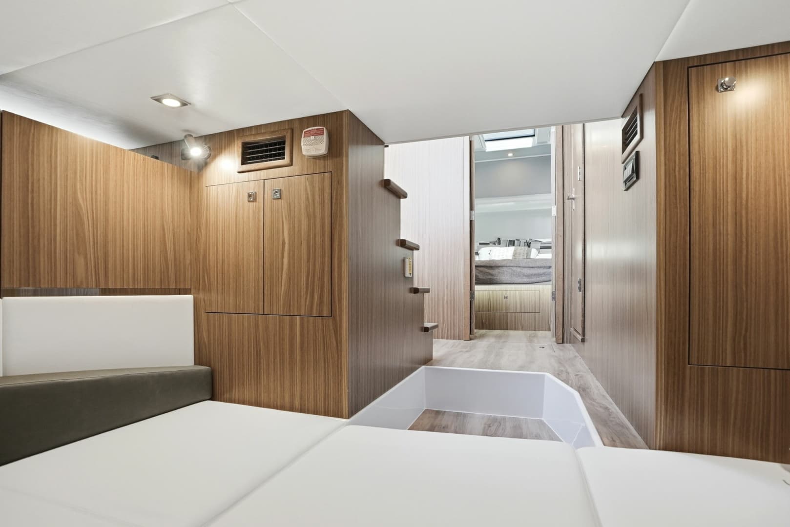 2026 Cruisers Yachts 50GLS OB - Image 47