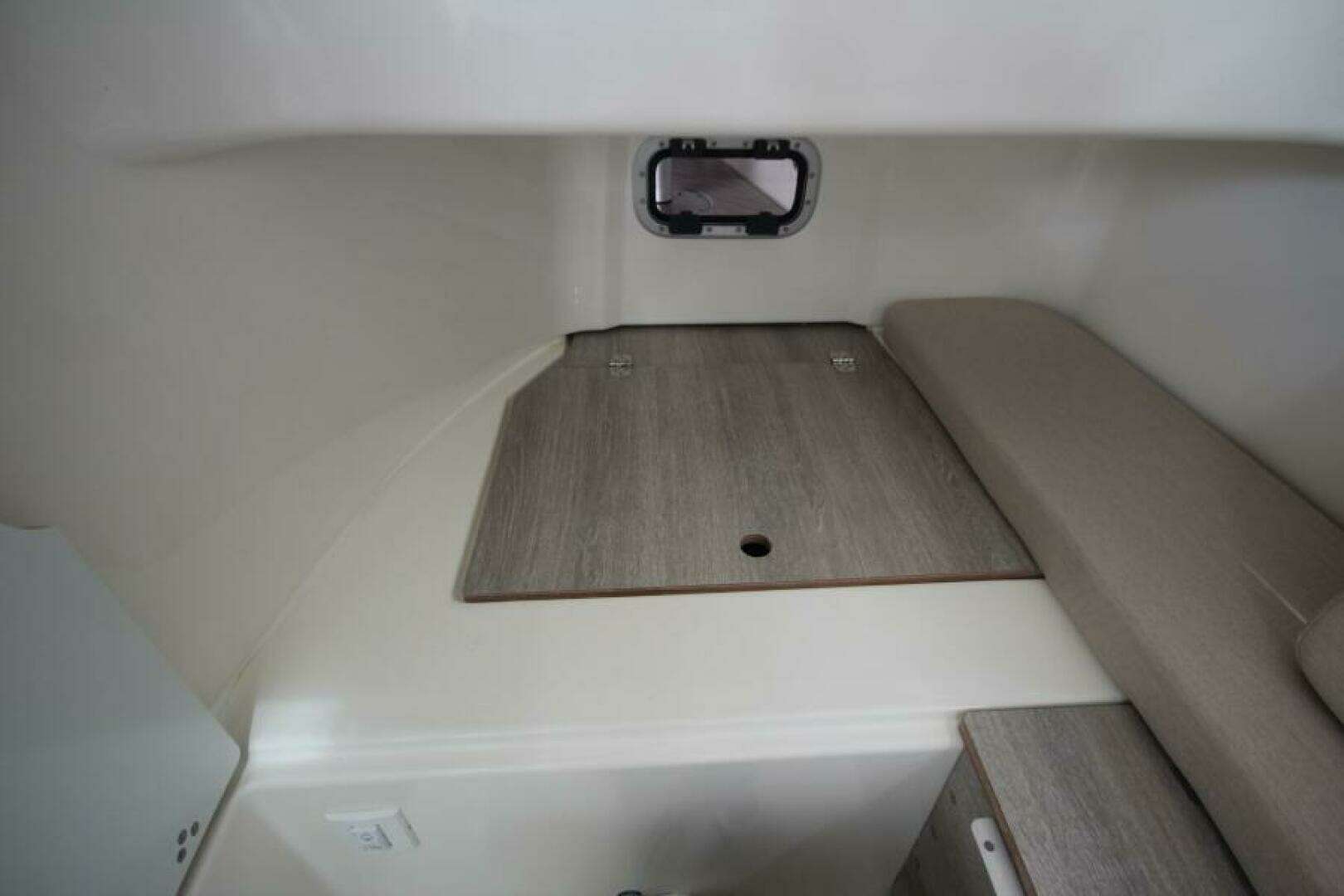 2024 Zodiac Medline 9 NEO - Image 70