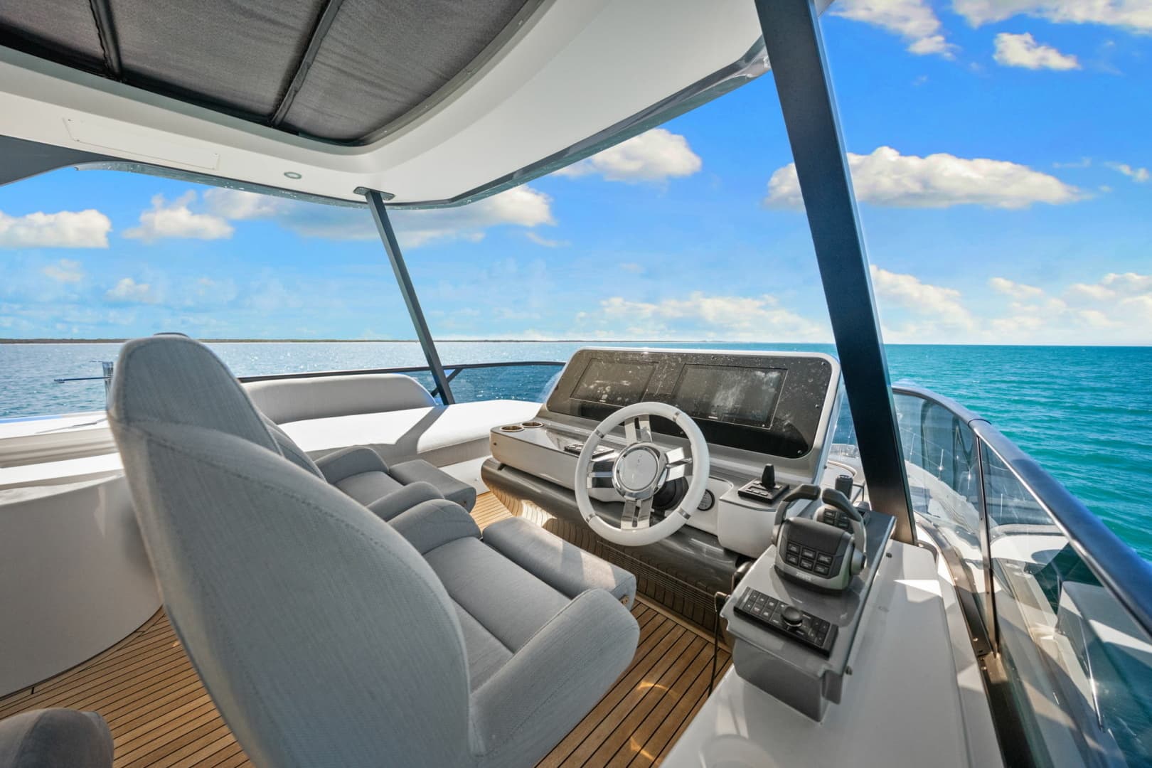 2025 Azimut 68 FLY - Image 67