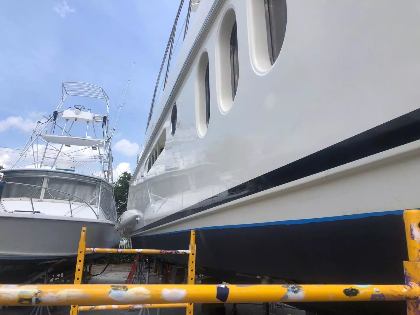 2005 Azimut 62 Evolution - Image 3