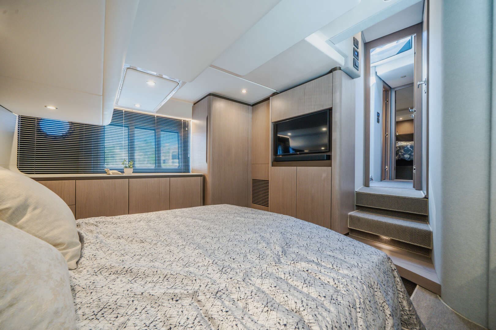 2022 Azimut 50 FLY - Image 20