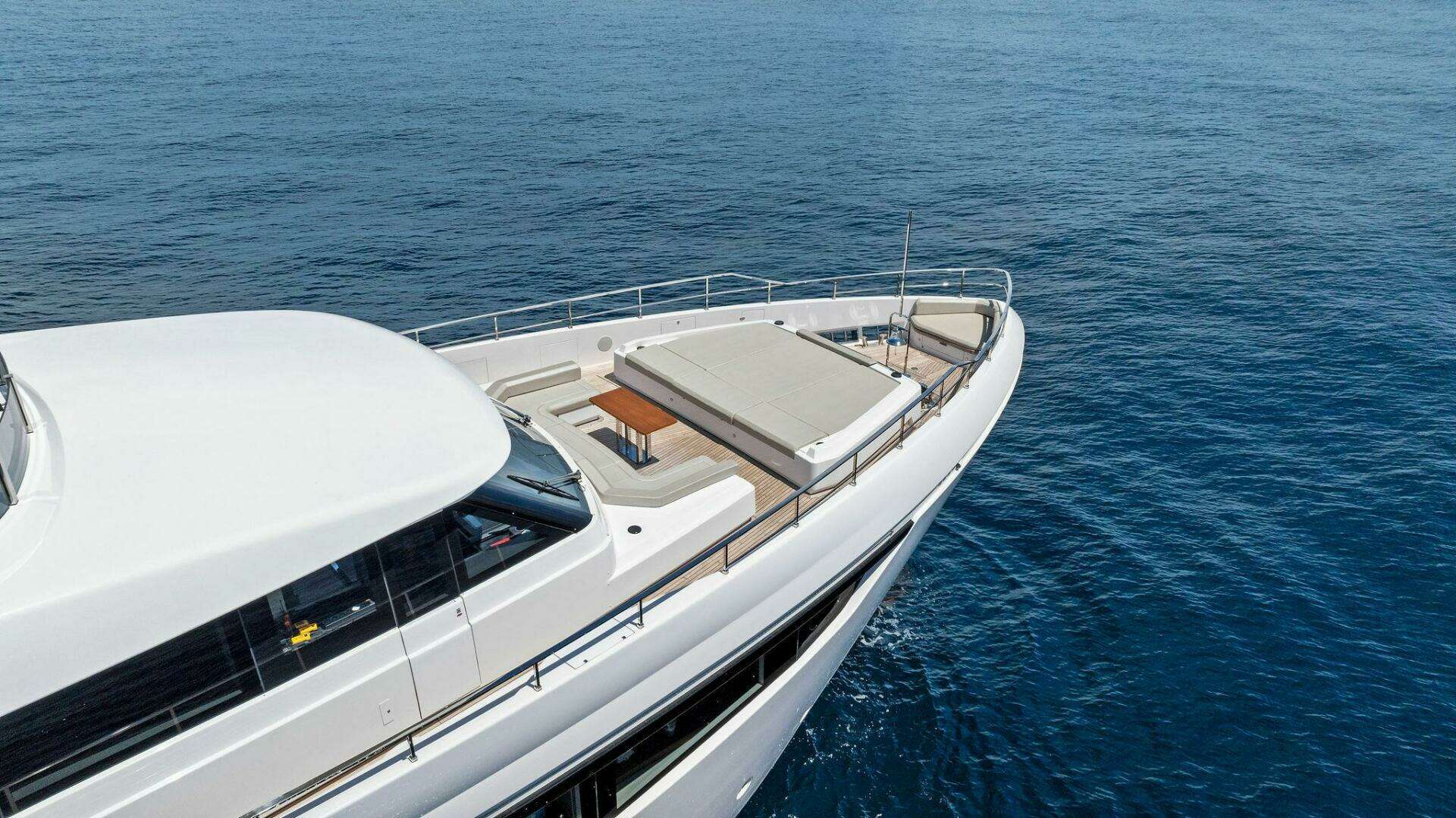 2024 Custom Line Navetta 33 - Image 14