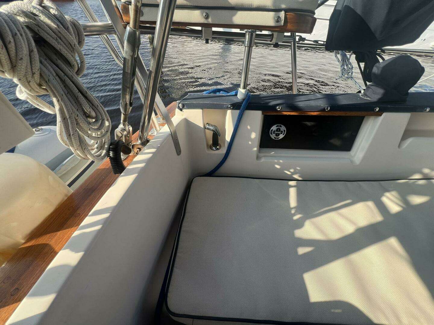 1994 Island Packet Cutter - Image 26