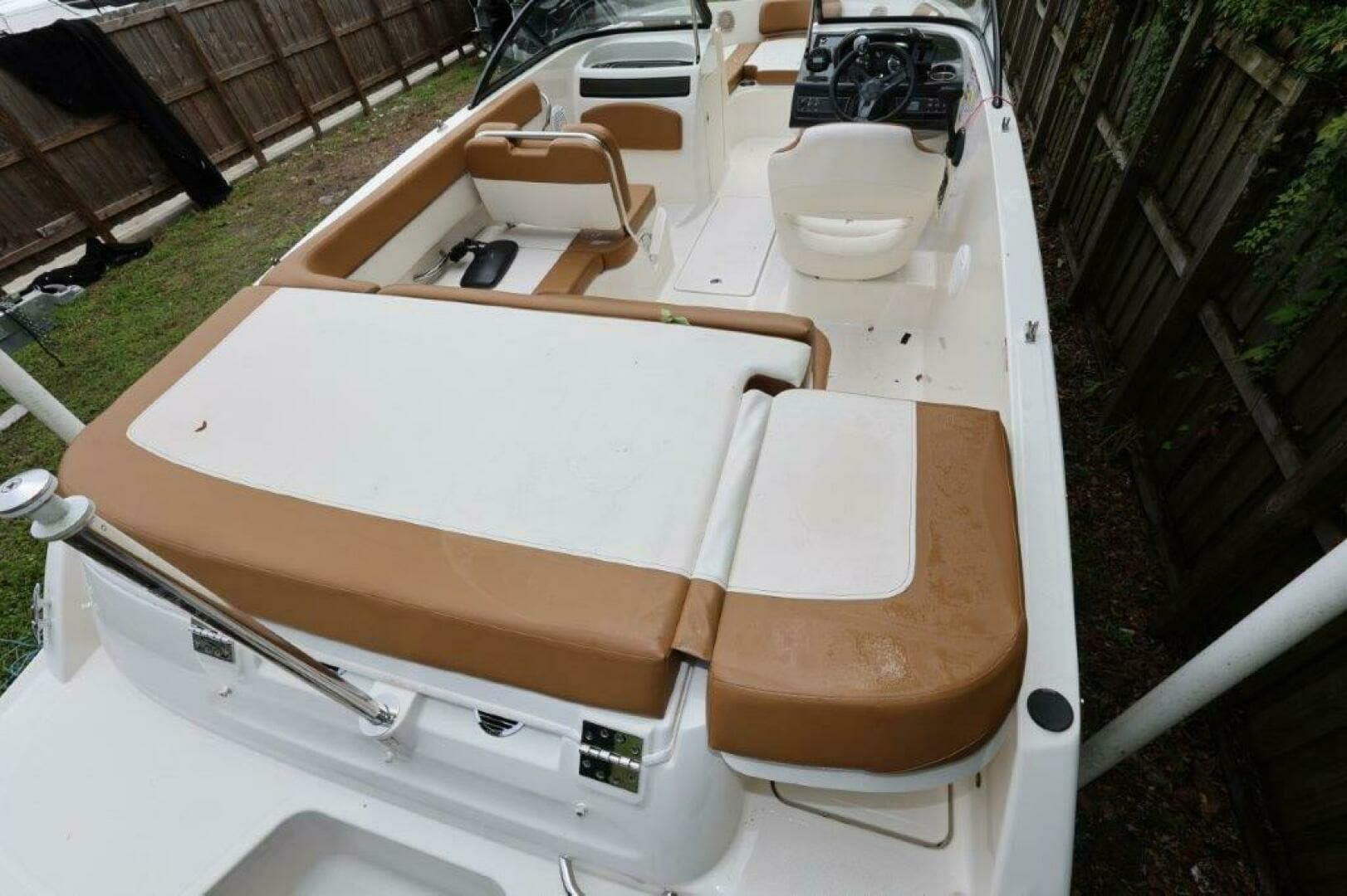 2019 Bayliner VR5 Bowrider OB - Image 19