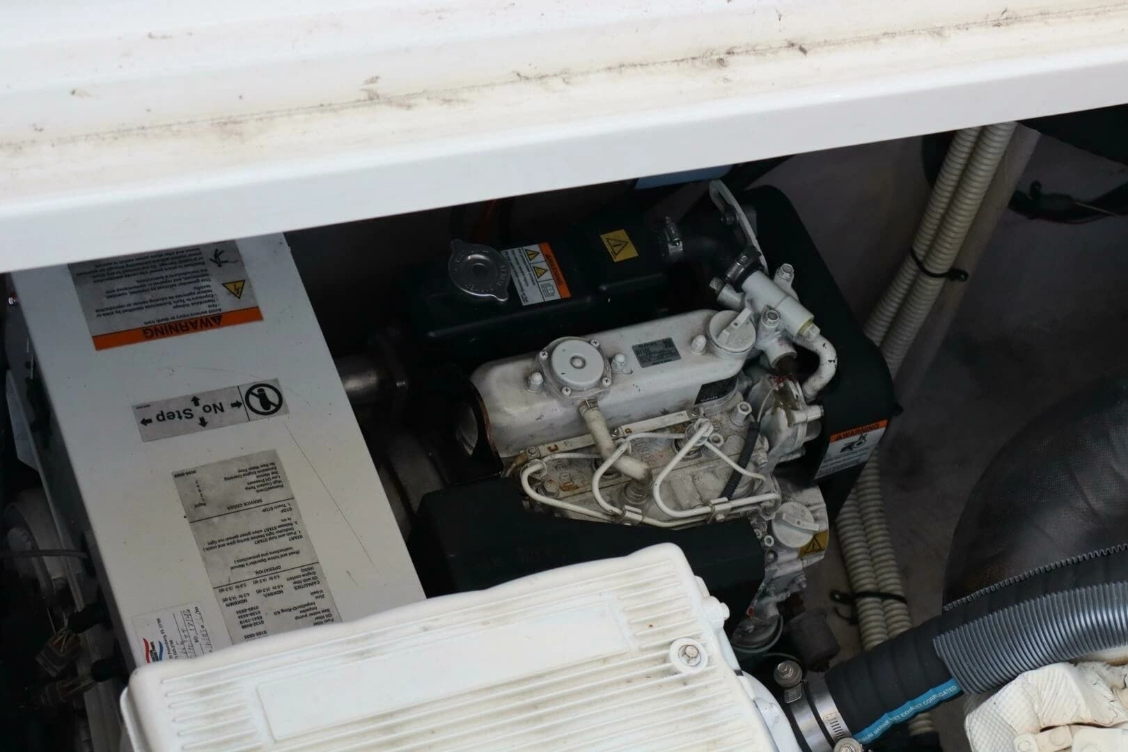 2015 Sea Ray 410 Sundancer - Image 47