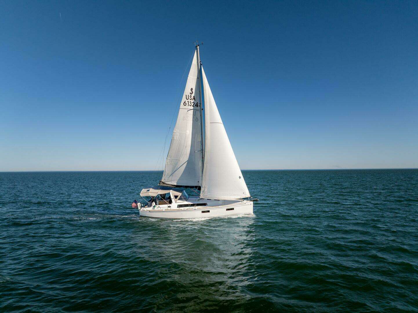 2019 Beneteau Oceanis 38.1 - Image 7