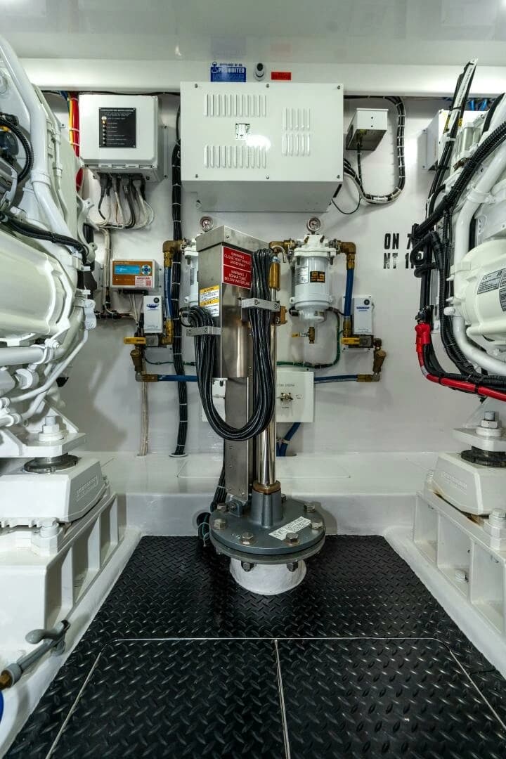2025 Viking 90C - Image 82