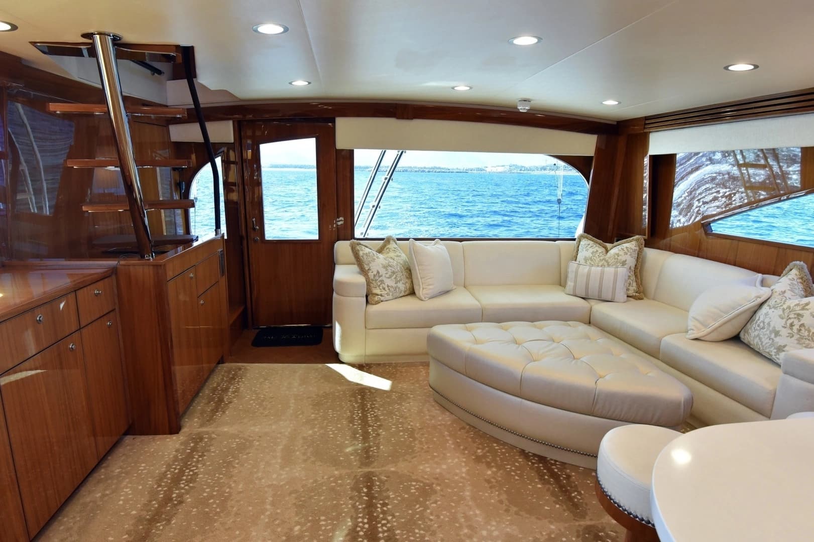 2019 Viking 80 Skybridge - Image 8
