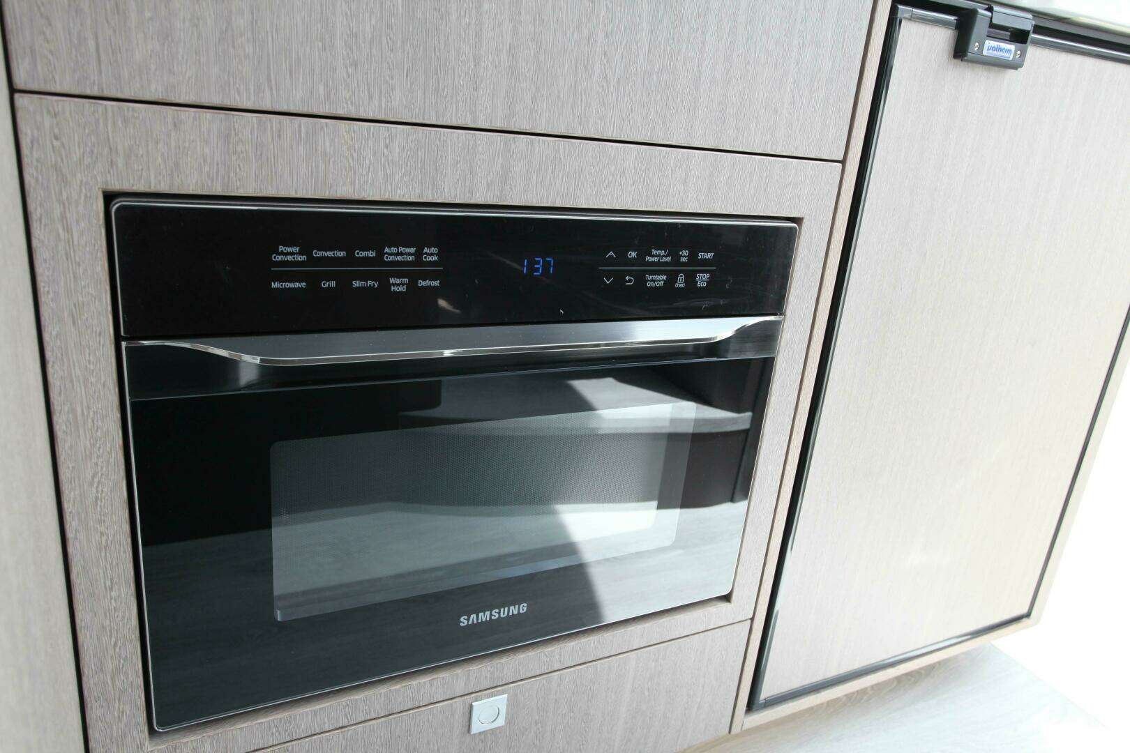 2025 Galeon — - Image 209