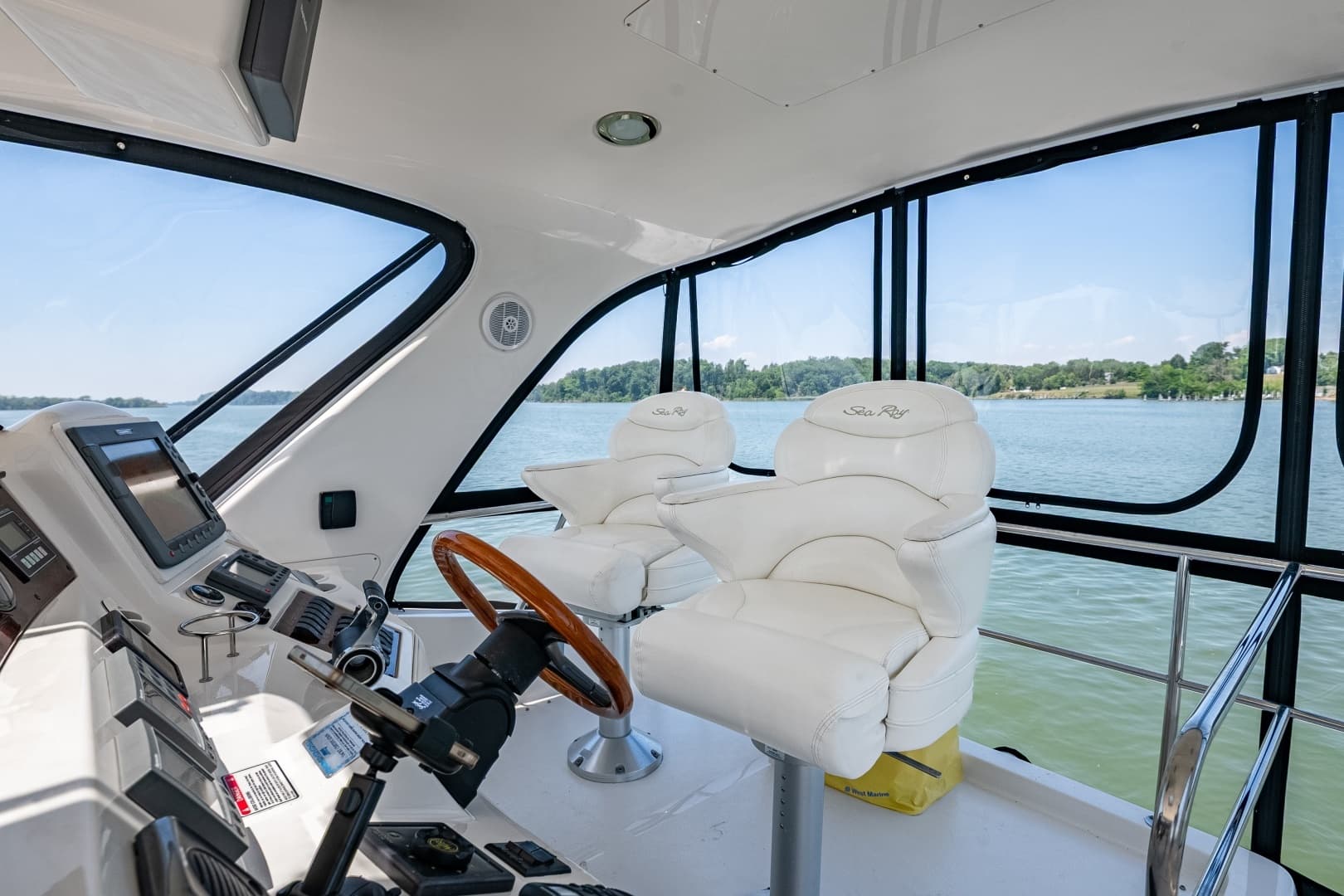 2003 Sea Ray 480 Sedan Bridge - Image 51