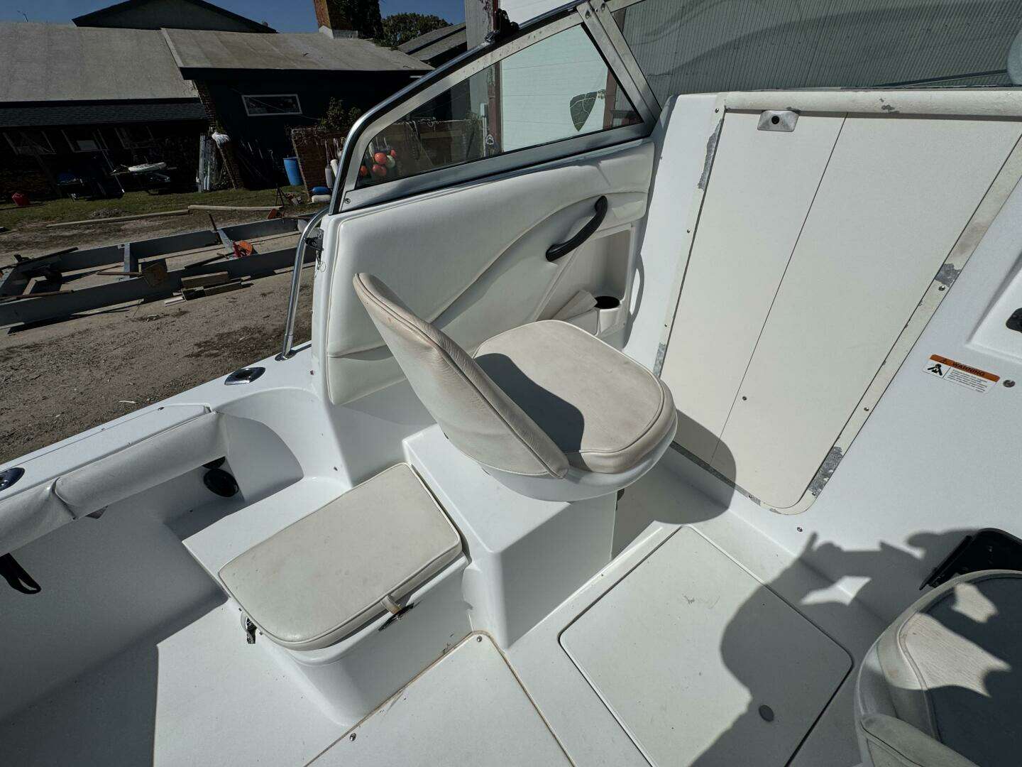 2004 Seaswirl Striper - Image 16