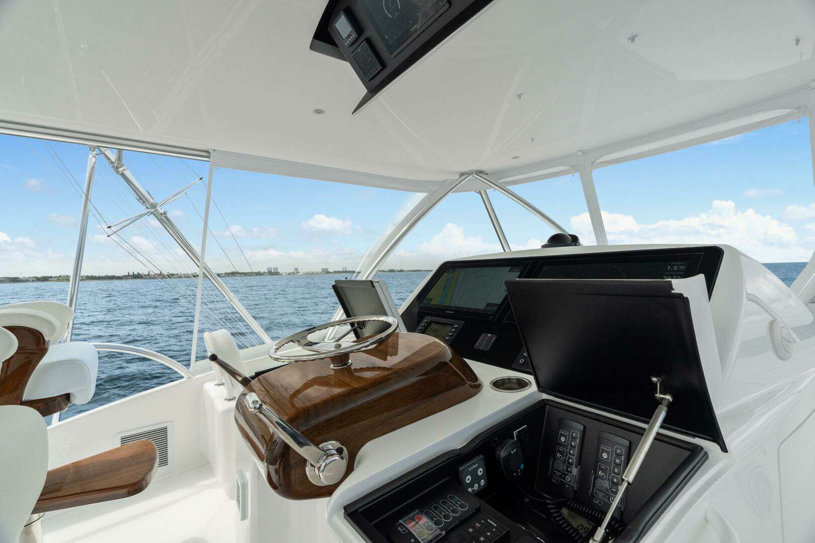 2025 Viking 58 Convertible - Image 35