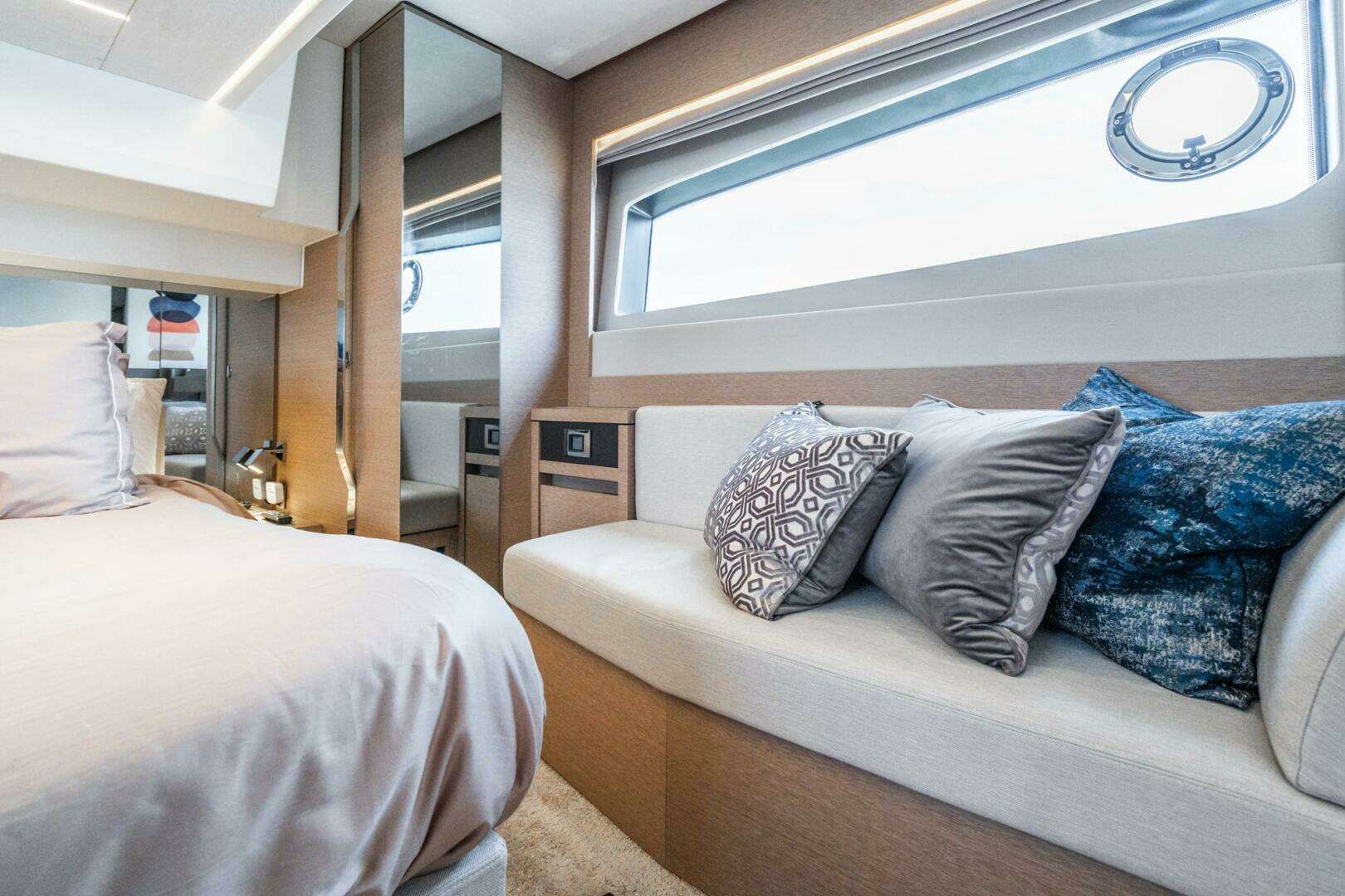 2019 Prestige — - Image 53